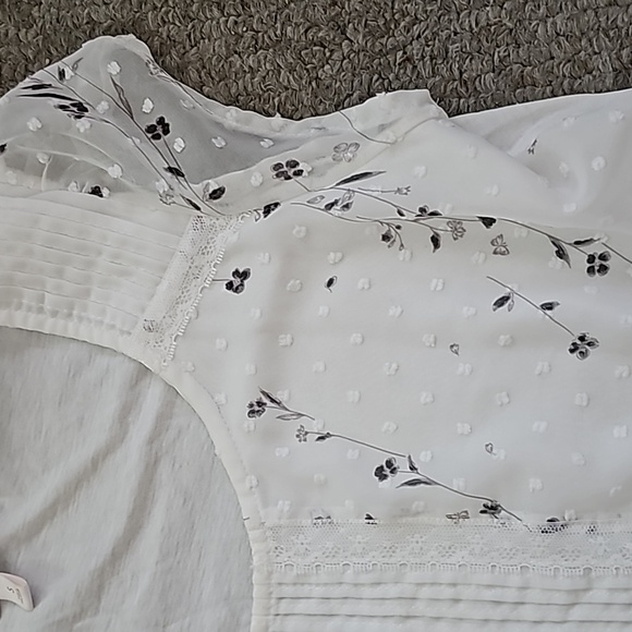 LC Lauren Conrad Cap Sleeve Shirt - Picture 3 of 5